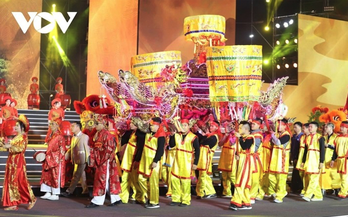 เทศกาล Tu Luong Xam ฉลองครบรอบ 1088 ปีของชัยชนะของ Bach Dang