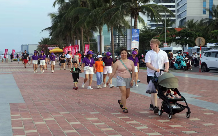 ดานังมอง 