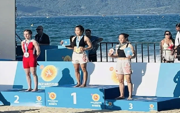 สองเหรียญทองสําหรับเวียดนามที่ 2026 Beach Wrestling World Series ในดานัง