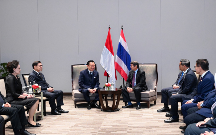รองนายกรัฐมนตรีและรัฐมนตรีว่าการกระทรวงการต่างประเทศร่วมงาน Business Forum ส่งเสริมการค้าไทย – อินโดนีเซีย และร่วมการหารือระหว่างนายกรัฐมนตรีกับภาคเอกชนรายใหญ่ของอินโดนีเซีย