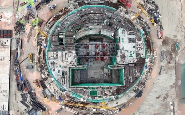 เกาะฟู้โกว๊กที่ใหญ่ที่สุดของเวียดนามแข่งกันเพื่อเสร็จสิ้นการขยายรางเบา ถนน 10 เลน และสนามบินก่อนเอเปค 2027