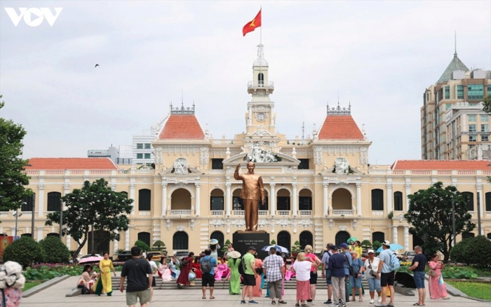 เมือง HCM เห็นจํานวนนักท่องเที่ยวต่างชาติเพิ่มขึ้น 34.5% ในเก้าเดือน