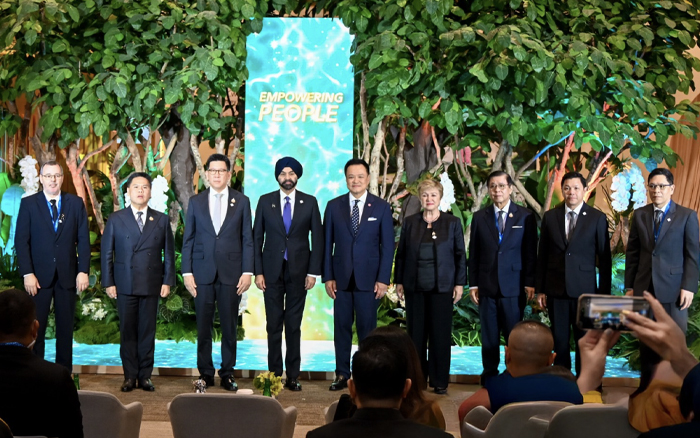 รองนายกรัฐมนตรีและรัฐมนตรีว่าการกระทรวงการต่างประเทศเข้าร่วมพิธีเปิด Thailand Pavilion ในห้วงการประชุม IMF-WBG Annual Meetings 2026