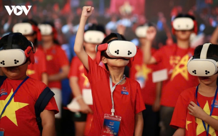 ประสบการณ์ VR ที่ Hanoi Book Street เพื่อนําผู้เข้าชมกลับสู่ช่วงเวลา 1945