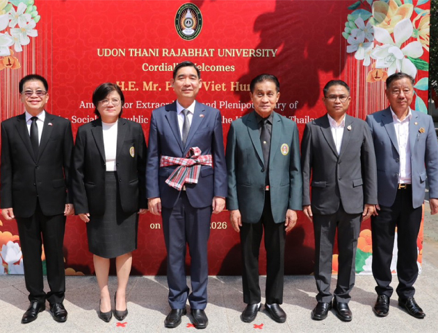 สมาคมฯ ร่วมต้อนรับเอกอัครราชทูตวิสามัญ ผู้มีอำนาจเต็มแห่งสาธารณรัฐสังคมนิยมเวียดนาม ประจำประเทศไทย เข้าเยี่ยมศูนย์เวียดนามศึกษา วิทยาลัยนานาชาติ มหาวิทยาลัยราชภัฏอุดรธานี