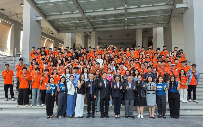 สมาคมฯ นำคณะนักศึกษาจาก FPT University เข้าดูงาน ณ สถาบันการจัดการปัญญาภิวัฒน์